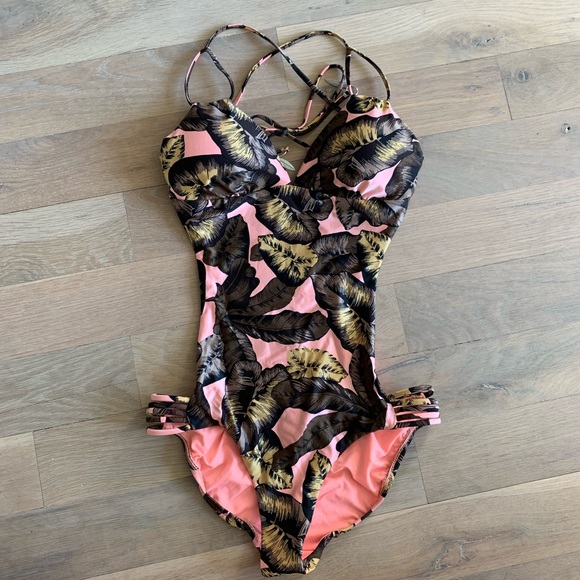 Seafolly Other - Seafolly Australia Palm monokini - US size 6 Seafolly Other - Seafolly Australia Palm monokini - US size 6